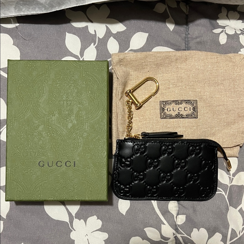 Gucci Black Embossed Leather Key Holder